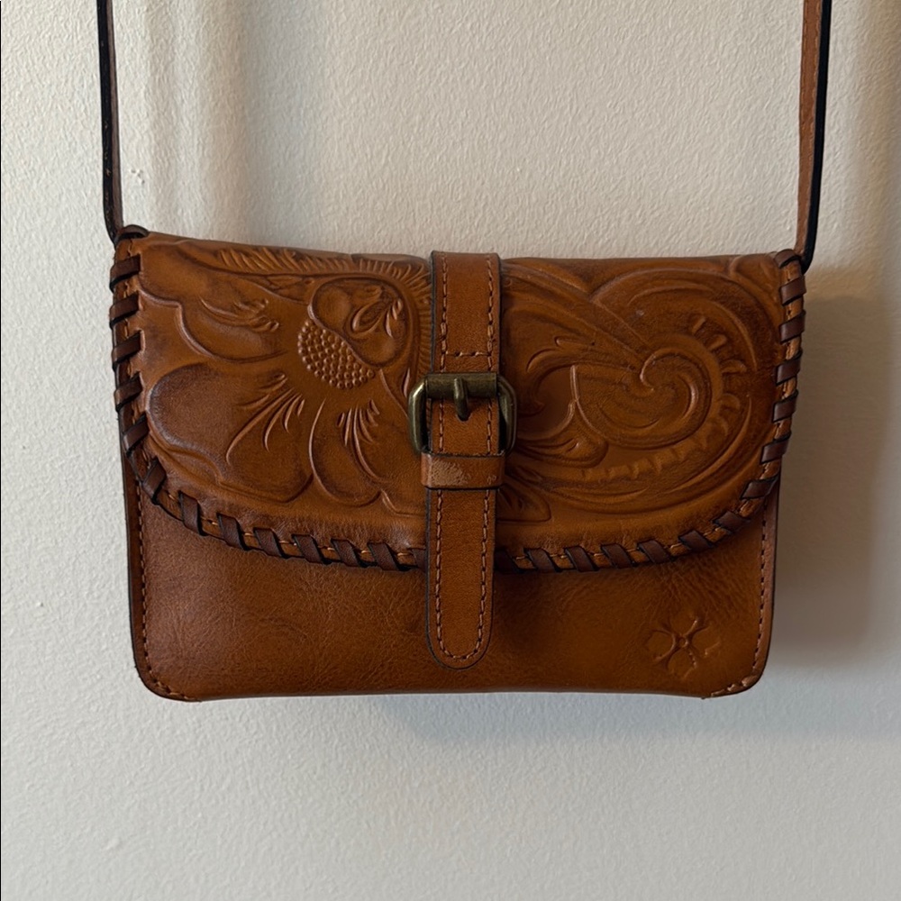 Patricia Nash Tan Embossed Leather Crossbody Bag - Picture 3 of 9